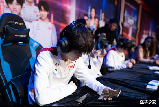 阿P定律还是EDG定律？S赛淘汰EDG的队伍都无缘冠军